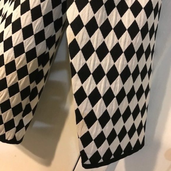 H&M  Black and White Jacquard Zipper Bomber Jacket in Kite Print - Picture 8 of 13